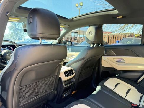 Used 2024 Mercedes-Benz GLE 53 AMG 4MATIC Coupe image 17