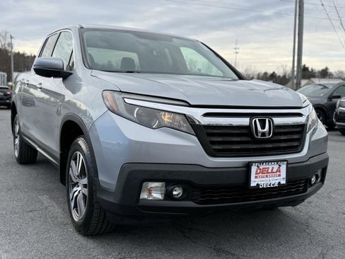 Used 2017 Honda Ridgeline RTS image 3
