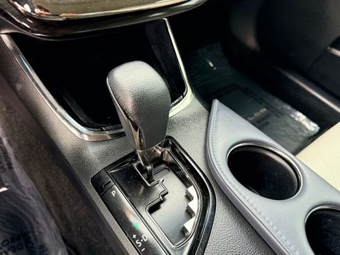 Used 2015 Toyota Avalon XLE Touring image 23