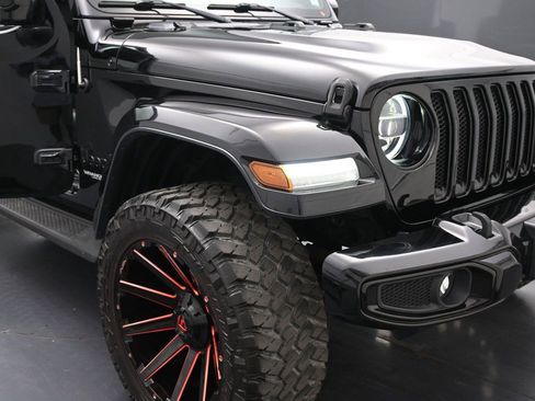 Used 2021 Jeep Wrangler Unlimited Sahara AWD/4WD image 15