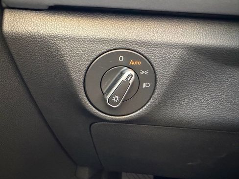 New 2025 Volkswagen Jetta SE image 23