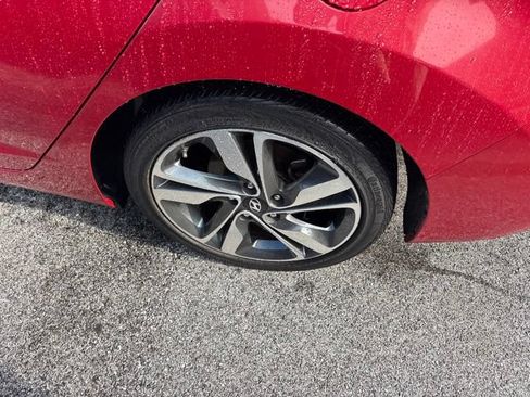 Used 2016 Hyundai Elantra Limited FWD image 8
