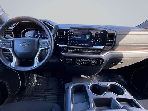 Used 2026 Chevrolet Silverado 1500 RST AWD/4WD image 38