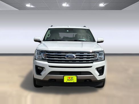 Used 2018 Ford Expedition Max XLT w/ Equipment Group 202A AWD/4WD image 6