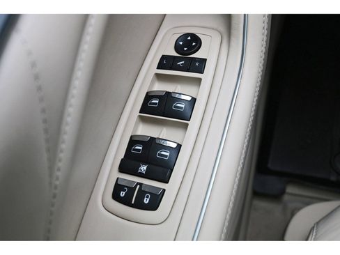 Used 2020 Maserati Levante GranSport image 21