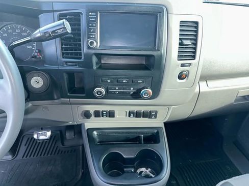 Used 2021 Nissan NV 2500 SV image 11