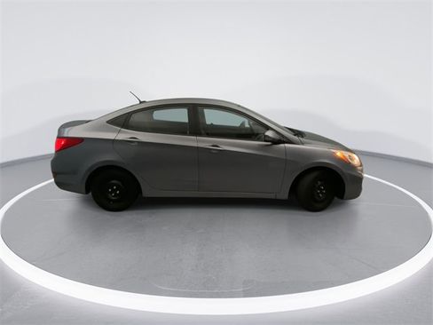 Used 2016 Hyundai Accent SE image 5