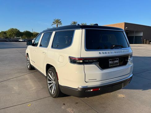 Used 2022 Jeep Grand Wagoneer Series II w/ Convenience Group III AWD/4WD image 10