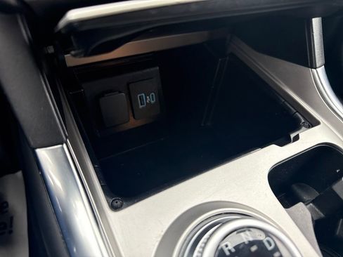 Used 2023 Ford Explorer XLT w/ Equipment Group 202A image 42