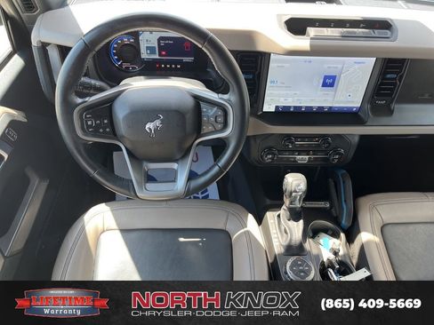 Used 2023 Ford Bronco Wildtrak AWD/4WD image 12