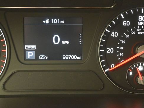 Used 2020 Kia Sorento LX w/ LX I4 Convenience Package image 16