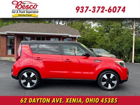 Used 2016 Kia Soul + w/ Designer's Package FWD image 3