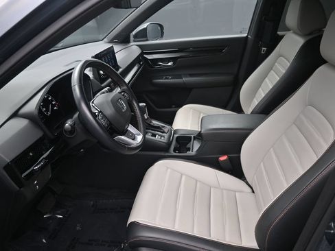 Used 2025 Honda CR-V Sport Touring image 10