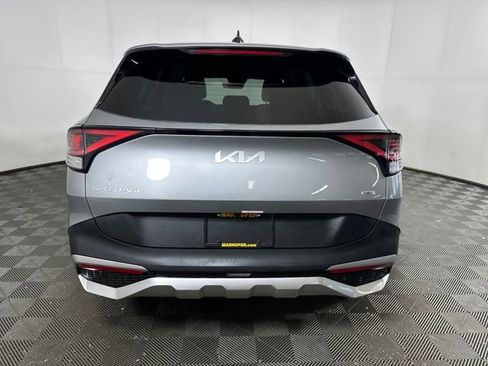 Used 2024 Kia Sportage LX image 4