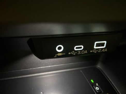 Used 2025 Subaru Crosstrek 2.5i Wilderness w/ Wilderness Package image 36