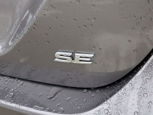 Used 2022 Toyota Camry SE image 22