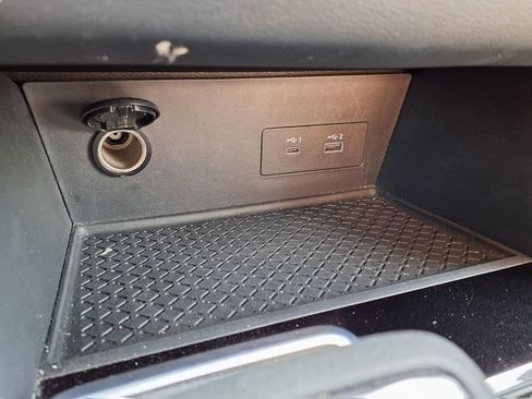 Used 2025 Nissan Pathfinder SV AWD/4WD image 10