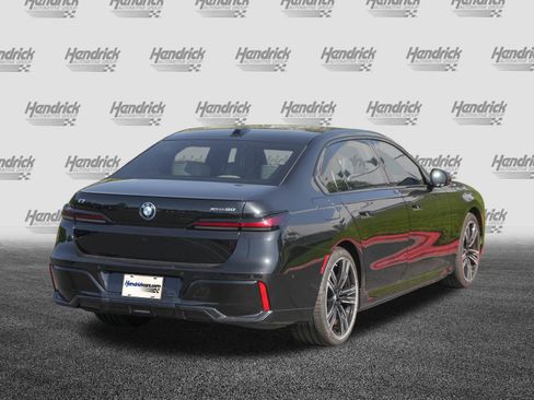 Certified 2023 BMW i7 xDrive60 w/ Executive Package 2 AWD/4WD image 9