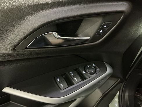 Used 2024 Chevrolet Trax RS w/ Driver Confidence Package image 23