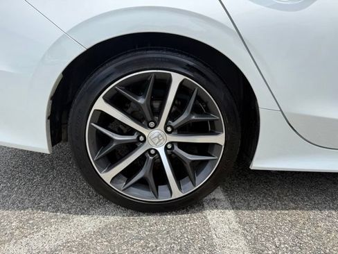 Used 2024 Honda Civic Touring image 14