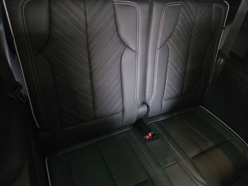 New 2026 Cadillac Vistiq Platinum image 15