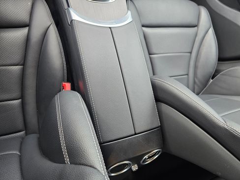 Used 2022 Mercedes-Benz GLC 300 4MATIC image 56