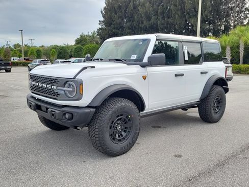 New 2026 Ford Bronco Badlands AWD/4WD image 4