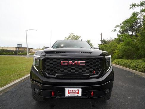 New 2026 GMC Sierra 1500 AT4 w/ AT4 Premium Package AWD/4WD image 8