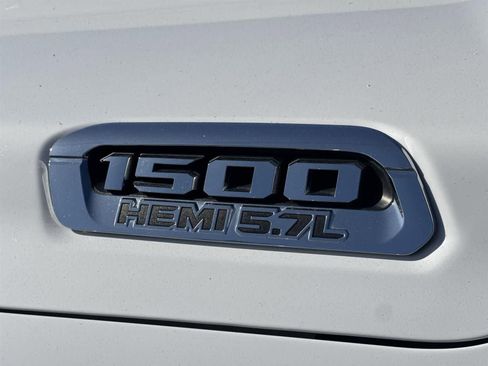 Used 2019 RAM 1500 Big Horn image 11