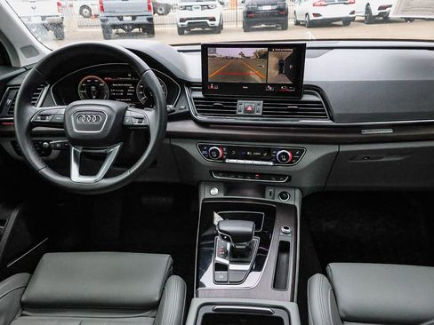 Used 2022 Audi Q5 e Prestige w/ Prestige Package image 23