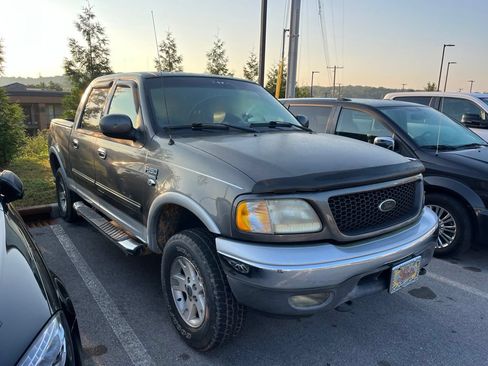 Used 2002 Ford F150 4x4 SuperCrew image 2
