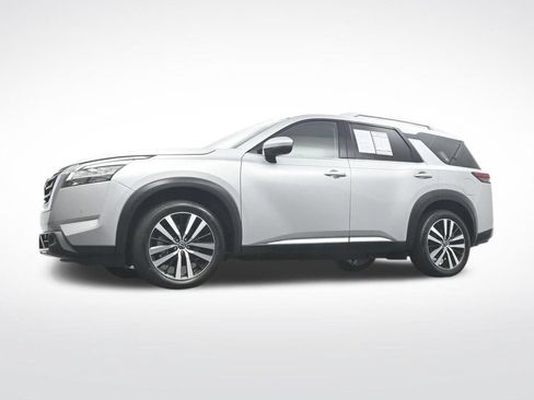 Used 2023 Nissan Pathfinder Platinum AWD/4WD image 39