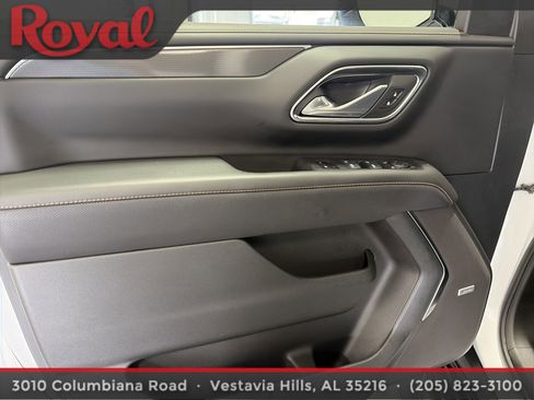 Used 2024 GMC Yukon AT4 w/ Technology Package AWD/4WD image 27