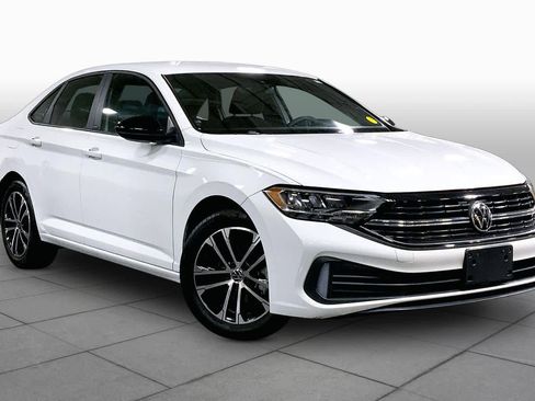 Used 2023 Volkswagen Jetta Sport FWD image 3