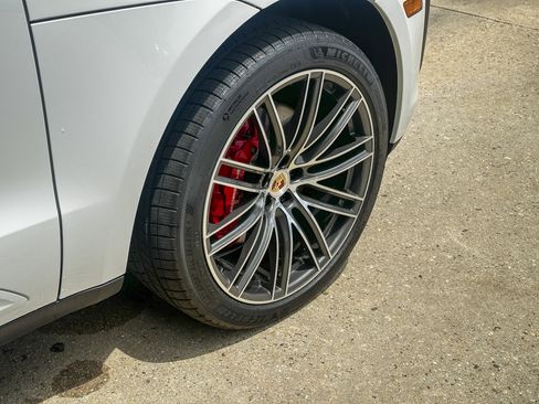 New 2026 Porsche Macan S AWD/4WD image 10