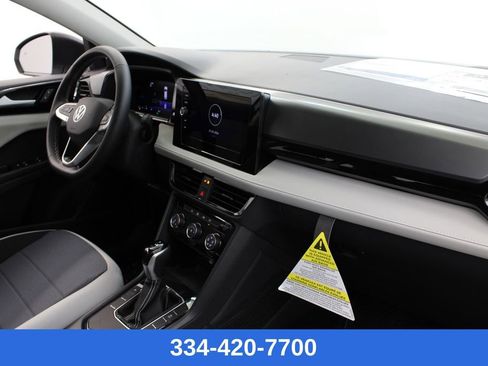 New 2026 Volkswagen Taos S image 21