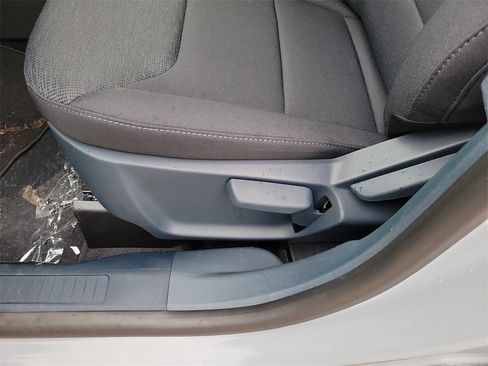 New 2025 Ford Maverick XL w/ Equipment Group 102A image 9