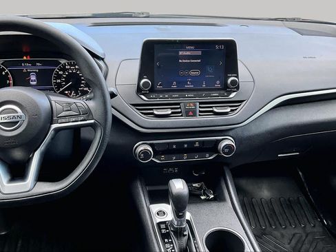 Used 2019 Nissan Altima 2.5 S AWD/4WD image 7