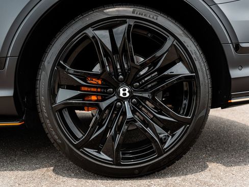 Certified 2026 Bentley Bentayga Speed AWD/4WD image 7