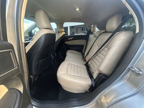 Certified 2022 Ford Edge SEL image 31