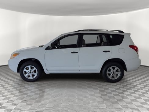 Used 2008 Toyota RAV4 2WD image 2