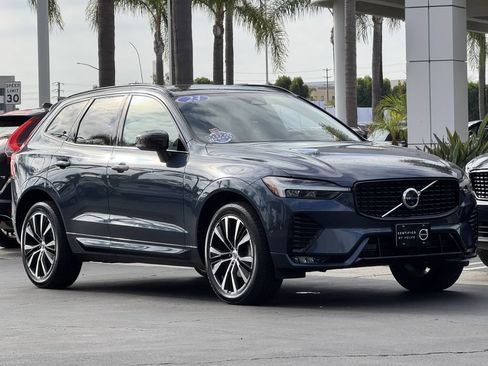 Certified 2023 Volvo XC60 B5 Plus w/ Climate Package FWD image 7