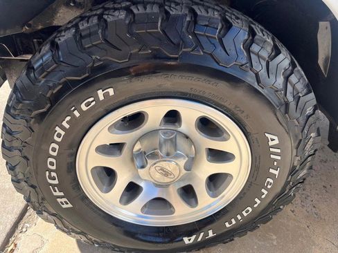 Used 2011 Ford Ranger XLT image 12