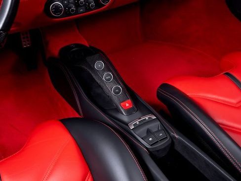 Used 2019 Ferrari 488 Spider image 28