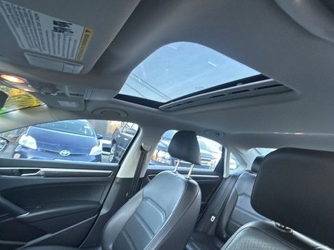 Used 2017 Volkswagen Passat 1.8T SE image 27