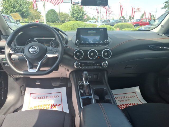 Used 2025 Nissan Sentra SR w/ Midnight Edition FWD image 8