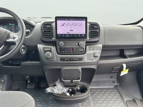 Certified 2024 RAM ProMaster 3500 w/ Delivery Van Package FWD image 9