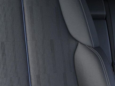 New 2026 Cadillac Lyriq Premium Luxury w/ LPO, Floor Liner Package AWD/4WD image 21