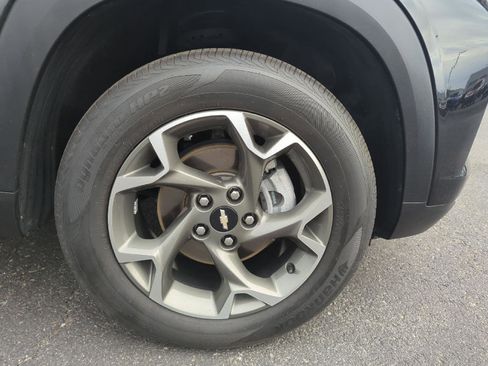 Used 2024 Chevrolet Trax LT w/ Driver Confidence Package image 13