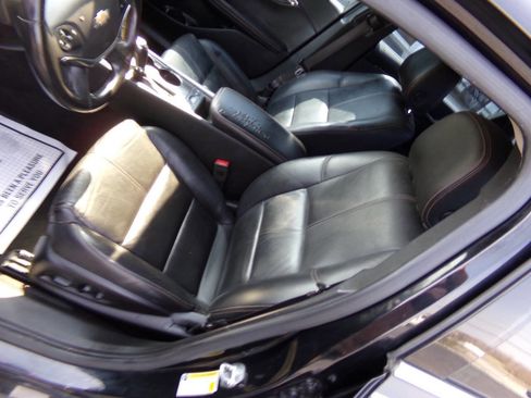 Used 2017 Chevrolet Impala LT w/ Leather Package image 11